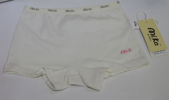 ơơС�~�y�x��Ůͯ������ѝ��ɫ