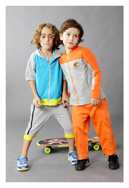 ��ʿ��С����ͯ�b