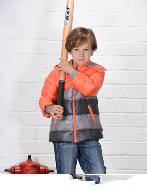 ��Ψ����Сͯ����ƴɫ��ͯ�b