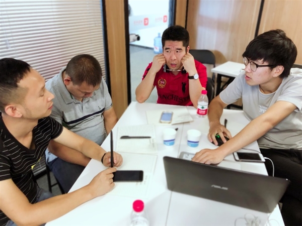 �x��׿Խ�ĠI�\֮��|΁�˿Ƽ������I�\���팍��ɳ���A�M��Ļ��