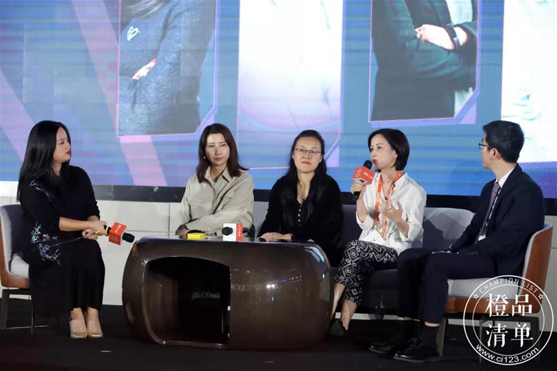 ���ͻ��ĸ��ʮ��·�ڣ�2019�����W��Ʒ֮ҹ�߳�����^�c�C��