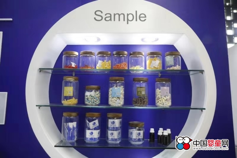 Unipharm�����m(li��n)����ˎ�ęM�ճ�������(bi��o)־����һ���ƺ���OEM���S(ch��ng)����ĸ��ͯ����