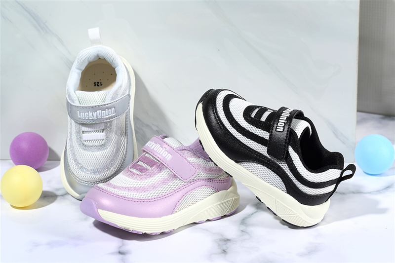 ��ͯ�����C��Ь�Ј�ǰ���V� �����������������v�w