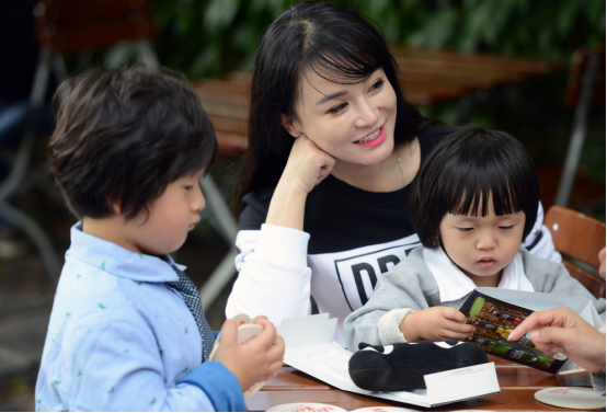 ��؈ĸ�놢��ȫ��Ʒ�|(zh��)֮�� �����Ї�ĸ���Ј����M(f��i)����