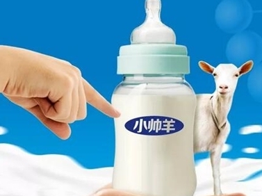 �����c�N�۽K�˺������A С�����hâ��¶