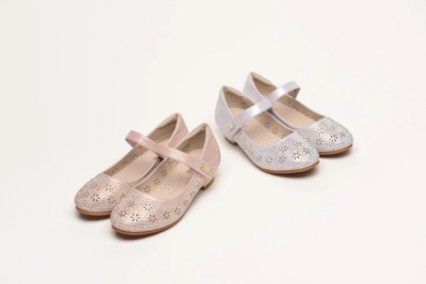 ������������������\��Ь����ӭ������ᳱ��