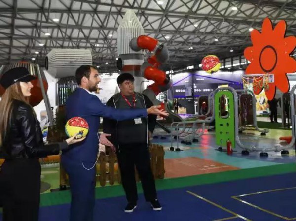 �׽��ИI(y��)�°���������(f��)�K��CPE�Ї��׽�չ����I(y��)�A���̙C